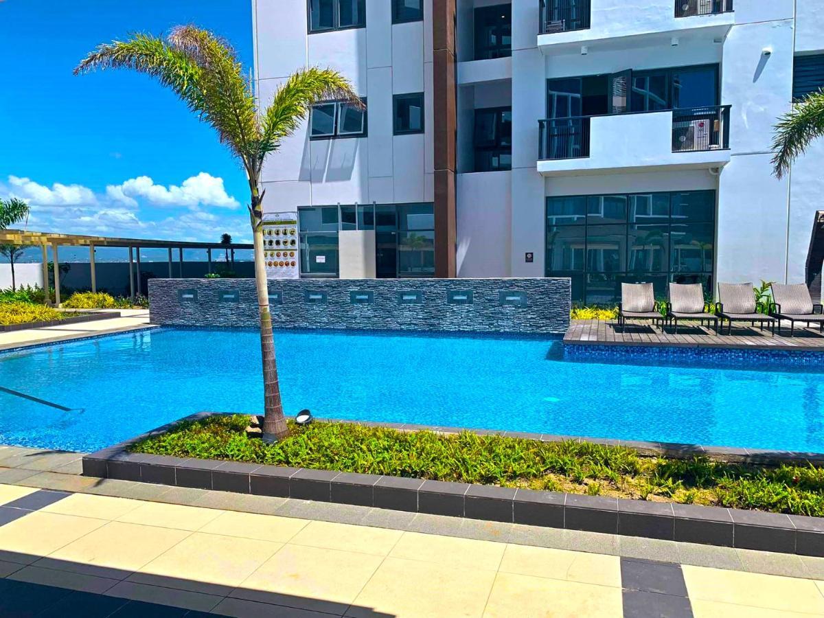 Mactan Newtown - New Modern Condo With Ocean View ماكتان المظهر الخارجي الصورة